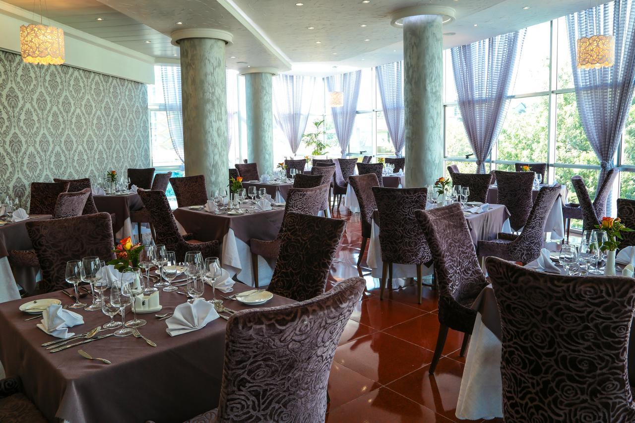 Grand Eliana Hotel Conference & Spa Addis Ababa Exterior photo